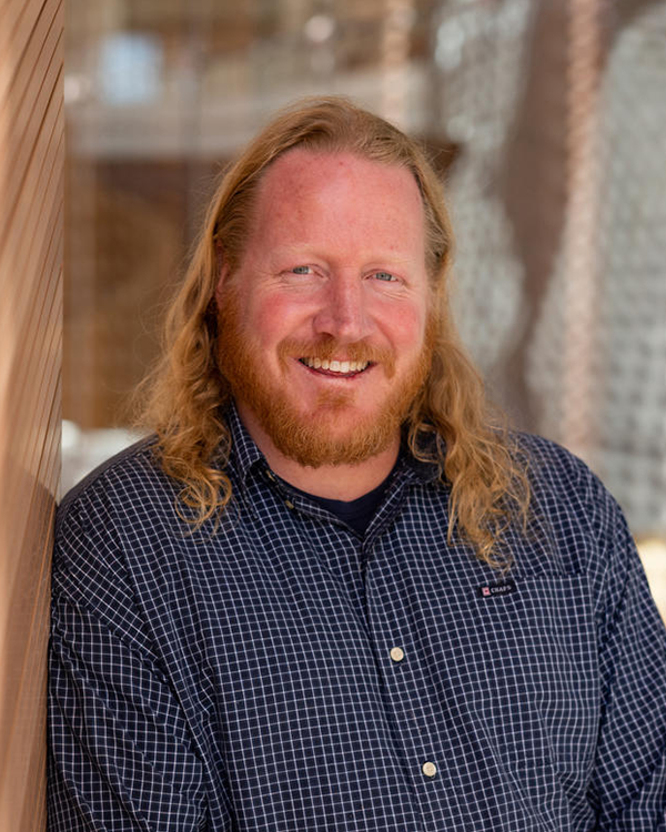 Dr. Justin Junge